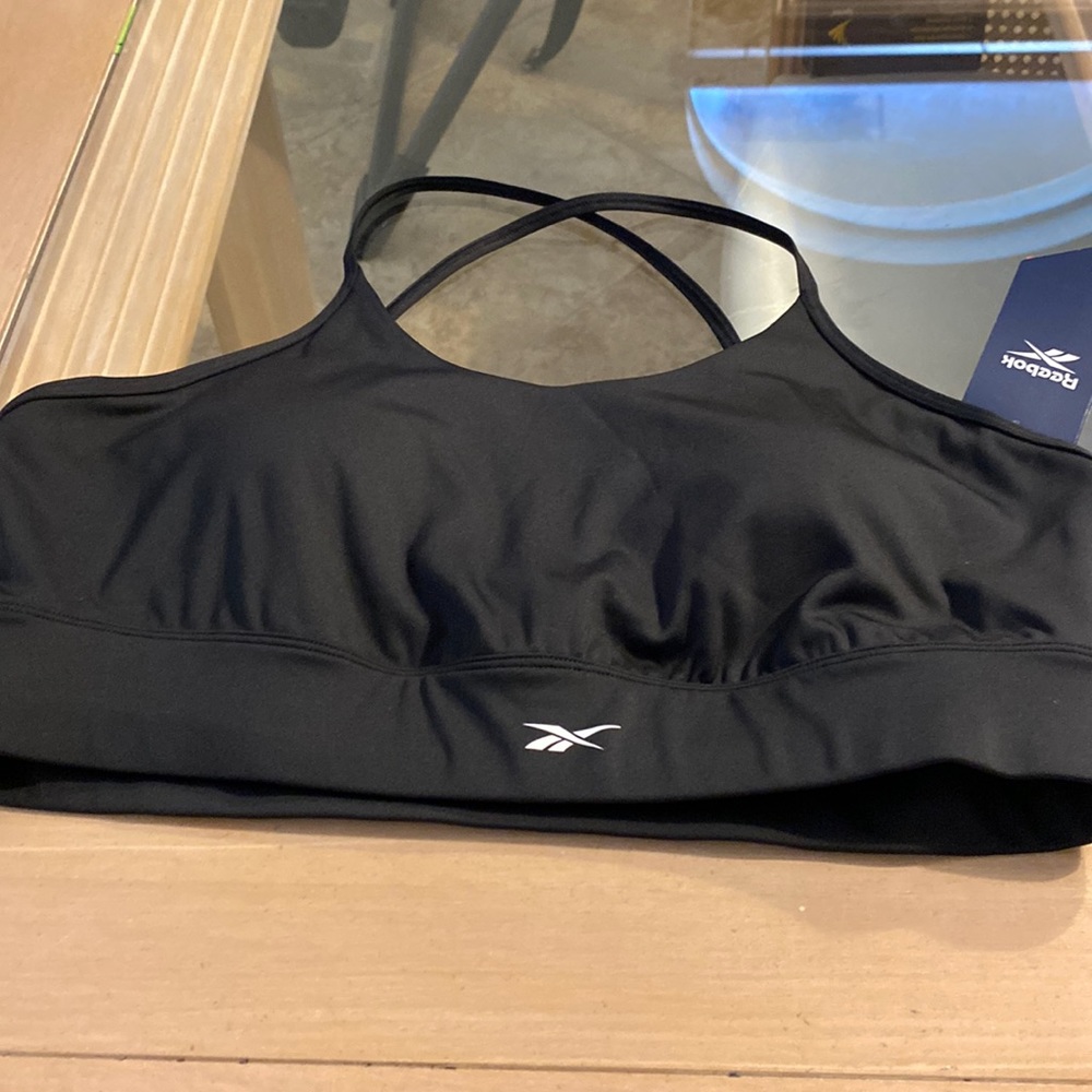 NWT......Reebok. 2xl. Padded bra.  AWESOME PADDED SUPPORT.